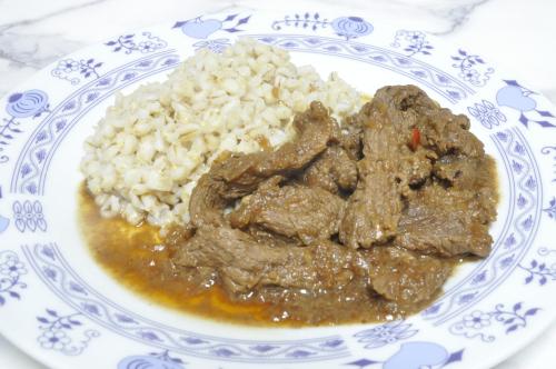 Jak uvařit hovězí nudličky na cibuli ? Snadné recept, připravený za 30 - 45 minut